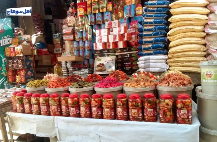 مع بداية رمضان.. كيف استعد أصحاب محال المخللات للشهر الكريم؟ 