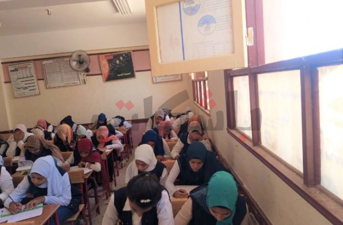 معلمون: المناهج الدراسية الحديثة جيدة لكنها لا تراعي كثافة الفصول