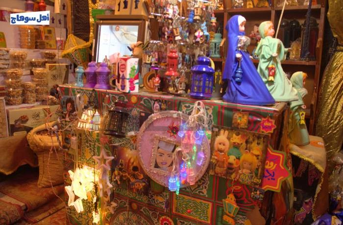 الزينة والأغاني أبرز مظاهر استقبال شهر رمضان