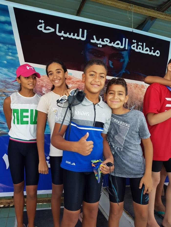 أسوان تحقق 14 ميدالية في اليوم الأول لبطولة الصعيد للسباحة