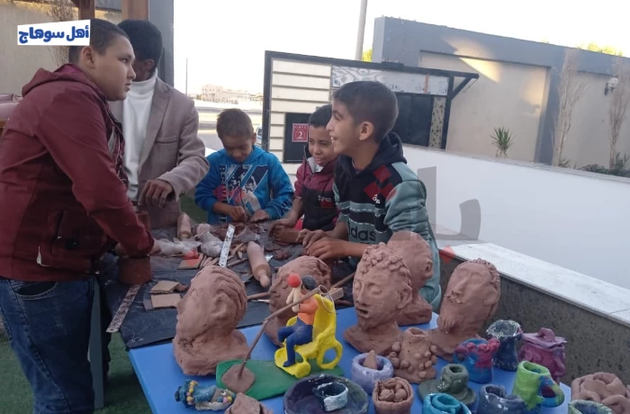 إنجلو رفعت.. فنان منح المكفوفين رؤية جديدة في عالم النحت