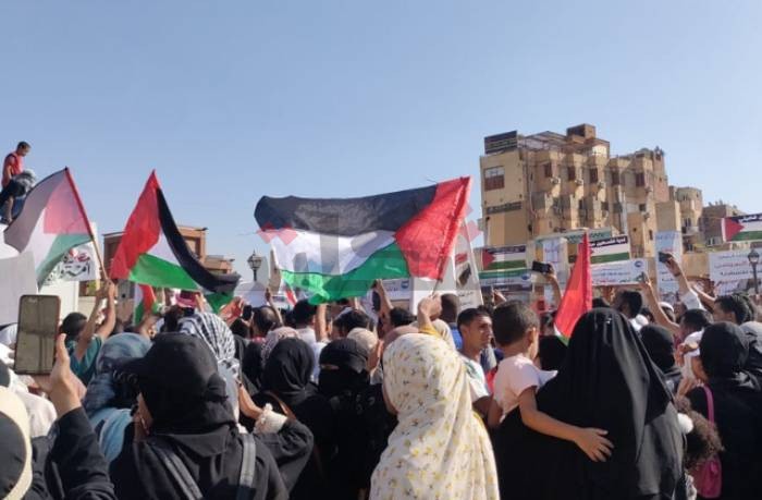 تظاهرات بأسوان دعمًا لفلسطين ورفضًا للتهجير