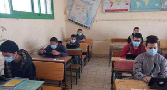 أهل سوهاج يرصد آراء طلاب الصف الأول الإعدادي وأولياء أمورهم في امتحان الإنجليزي