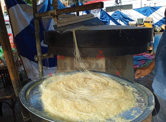 ألبوم صور  -الكنافة.. طبق الحلوى الأساسي في سوهاج