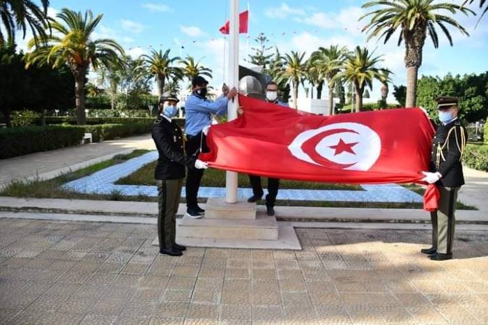 بعد تغيير تاريخ الاحتفال بالثورة.. مواطنون: "ما يهمنا هو إنقاذ البلاد"