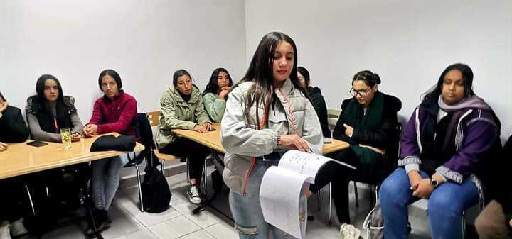 نادي التربية المدنية يبث روح الإيجابية في نفوس تلاميذ بني خلاد