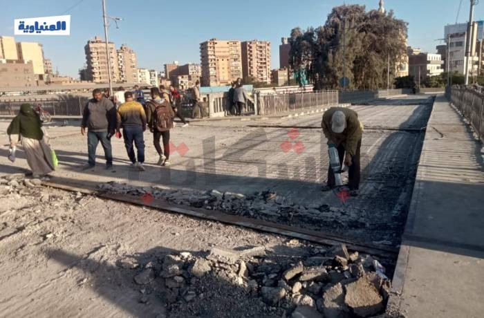شلل مروري بعد إغلاق كوبري فاروق.. ومواطنون: «نتمنى الانتهاء منه سريعًا»