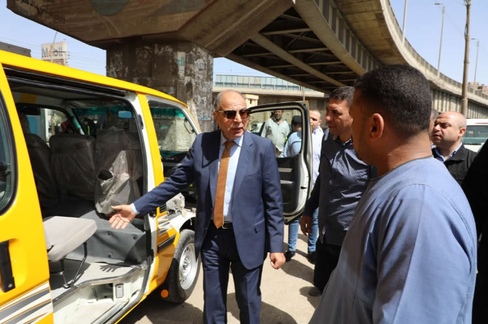 شروط معقدة وأزمة مواصلات.. إحلال سيارات ربع النقل يواجه تحديات