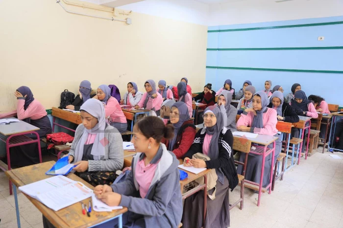 بعد ظهور النتيجة.. طلاب الشهادة الإعدادية: "محبطين" 