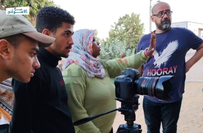 "ع السيسبانة يا ولا ع السيسبانة".. زهرة الجوري يناقش انحياز الجدات إلى الذكور