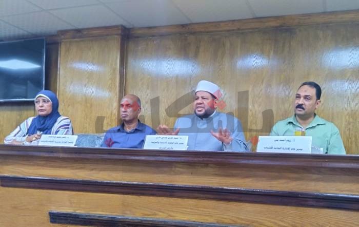 خلال محاضرة بأسوان.. مسؤولون بـ"الشباب" و"أزهري" يحذرون من أضرار وسائل التواصل