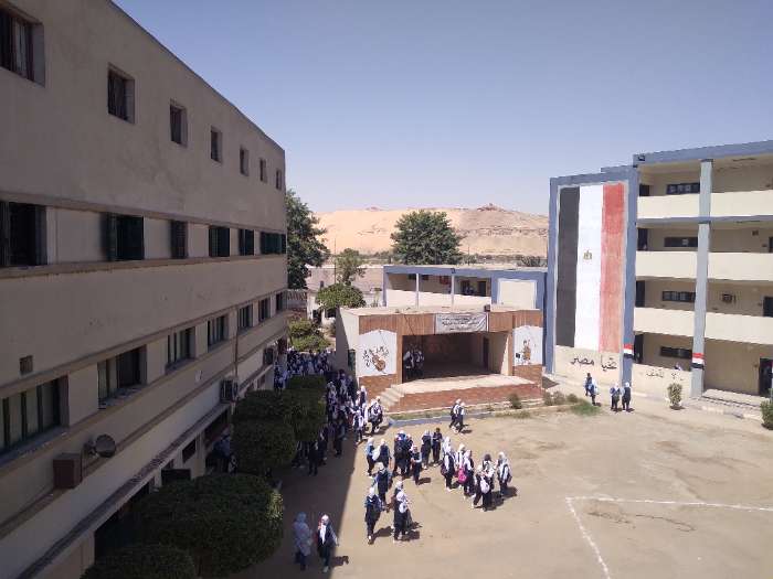 مشاكل التابلت تواجه طلاب الثاني الثانوي في امتحان اللغة الإنجليزية