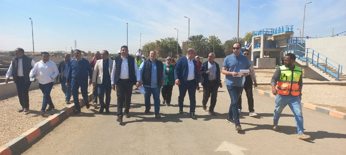 مشروعات دون تأثير.. انقطاع المياه أثناء زيارة لجنة الإسكان في أسوان 